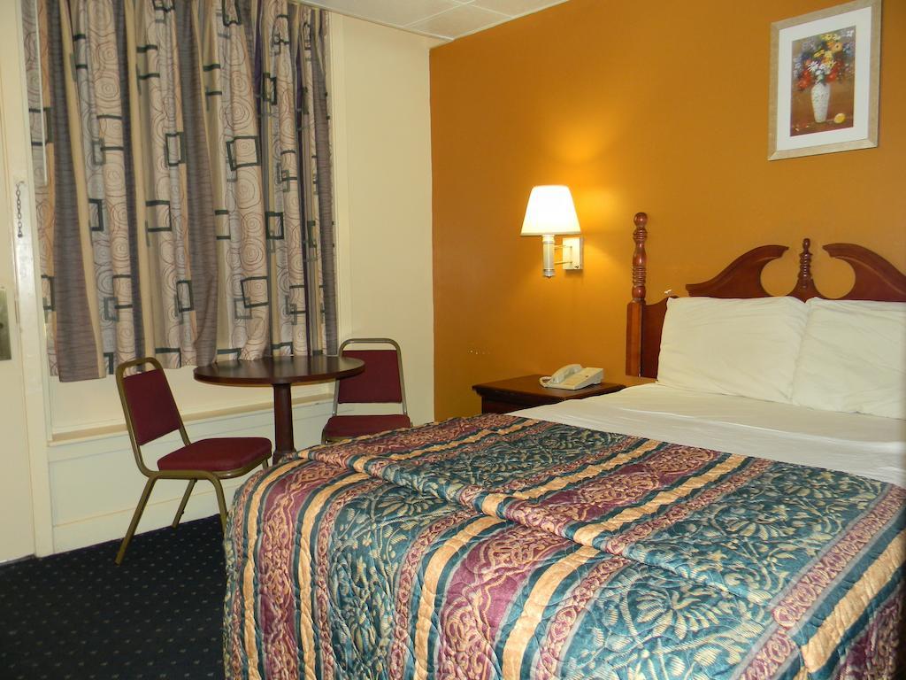 Fairfax Motel 로어노크래피드 객실 사진